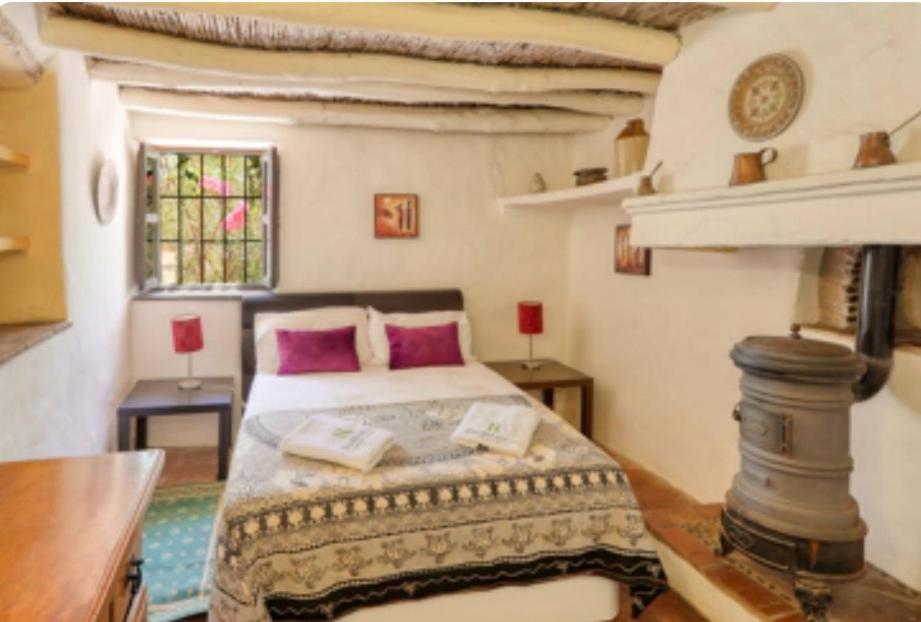 Cortijo Cuscurro Villa Riogordo Luaran gambar